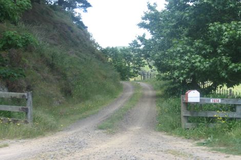 Photo of property in 1614 Old Coach Road, Pukehina, Te Puke, 3186