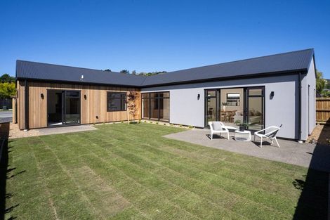 Photo of property in 157 Centaurus Road, Saint Martins, Christchurch, 8022