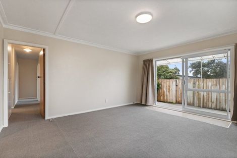 Photo of property in 2/2 Bayswater Crescent, Bromley, Christchurch, 8062