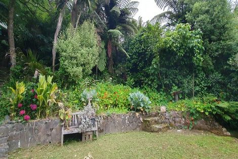 Photo of property in 70 Chamberlain Road, Karori, Wellington, 6012