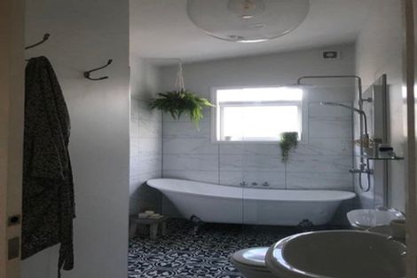 Photo of property in 959 Beach Road, Torbay, Auckland, 0630