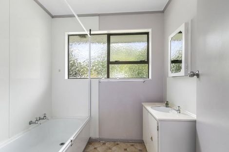 Photo of property in 353 Wellington Road, Wainuiomata, Lower Hutt, 5014