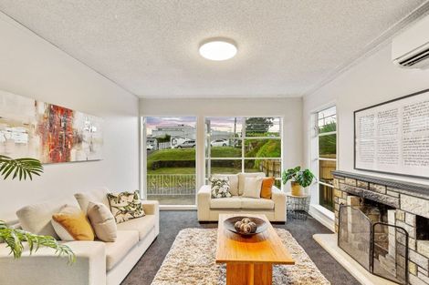 Photo of property in 9 Wilson Road, Glen Eden, Auckland, 0602