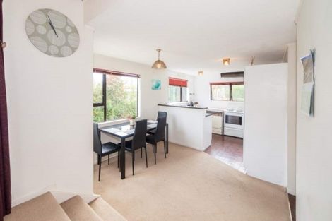 Photo of property in 1/386 Glenfield Road, Glenfield, Auckland, 0629