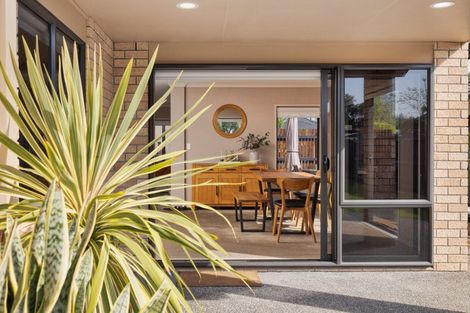 Photo of property in 33 Saint Heliers Place, Papamoa Beach, Papamoa, 3118