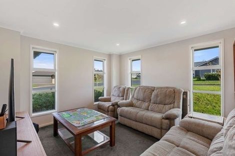 Photo of property in 2 Balmore Crescent, Pokeno, 2402