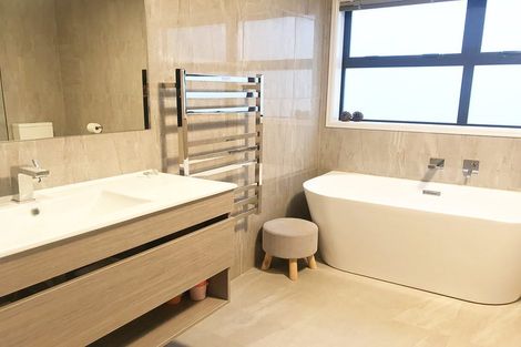 Photo of property in 11 Jaedee Court, Howick, Auckland, 2014