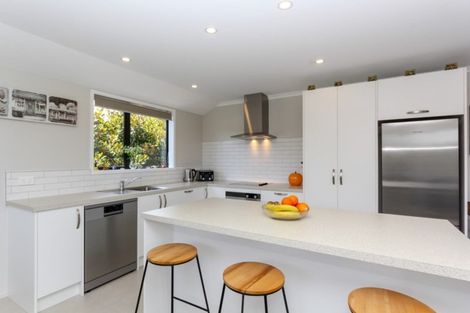 Photo of property in 48 Magnolia Drive, Westown, New Plymouth, 4310