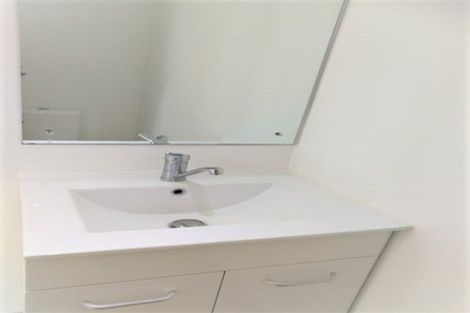 Photo of property in 16 Trinidad Road, Sunnynook, Auckland, 0620