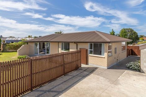 Photo of property in 30 Woodgrove Avenue, North New Brighton, Christchurch, 8083