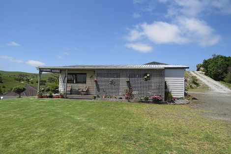 Photo of property in 29 Oxford Street, Whakapirau, Maungaturoto, 0583