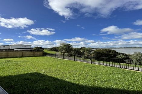 Photo of property in 46 Sunningdale Street, Wattle Downs, Auckland, 2103