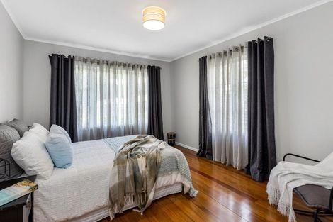 Photo of property in 17 Larchwood Avenue, Westmere, Auckland, 1022