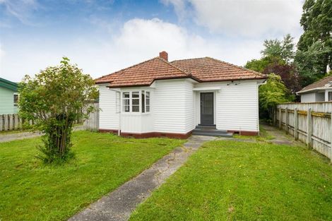 Photo of property in 5 Bell Street, Marton, 4710