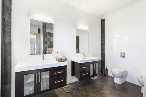 Photo of property in 759 Tuhikaramea Road, Ngahinapouri, Hamilton, 3290