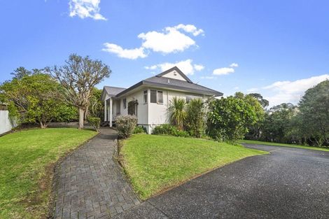 Photo of property in 35 Rifleman Rise, Unsworth Heights, Auckland, 0632