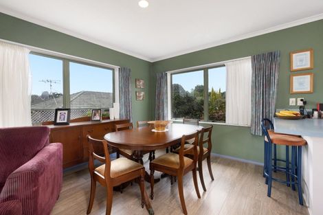 Photo of property in 5 Burnt Oak Drive, Pyes Pa, Tauranga, 3112