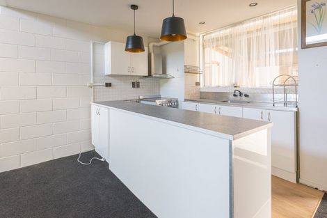 Photo of property in 29k Springs Road, Parakai, 0830