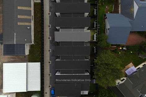 Photo of property in 4/7 Tapu Road, Huapai, Kumeu, 0810