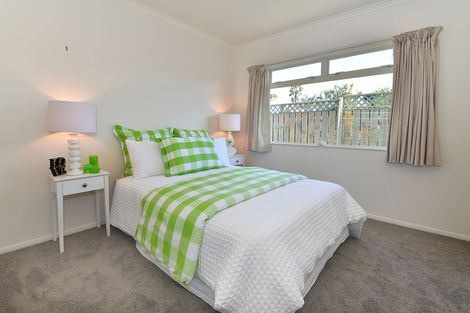 Photo of property in 22 Dan Tori Place, Orewa, 0931