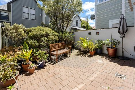 Photo of property in 1/88 Brougham Street, Mount Victoria, Wellington, 6011