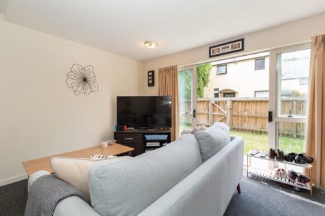 Photo of property in 4/30 Mathesons Road, Phillipstown, Christchurch, 8011