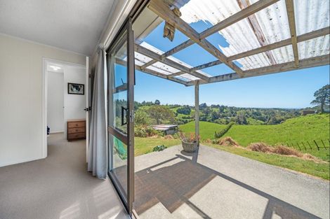 Photo of property in 38 Atkinson Road, Hurworth, New Plymouth, 4371