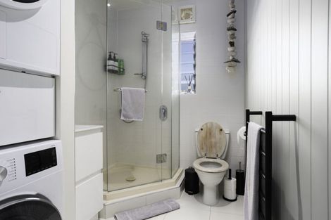 Photo of property in 1/72l Kitchener Road, Milford, Auckland, 0620