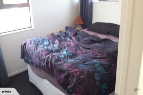 Photo of property in 66b Waimumu Road, Massey, Auckland, 0614