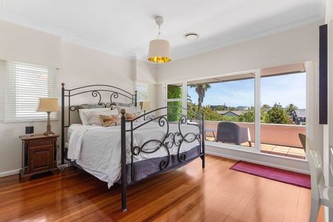 Photo of property in 26 Palmer Crescent, Mission Bay, Auckland, 1071