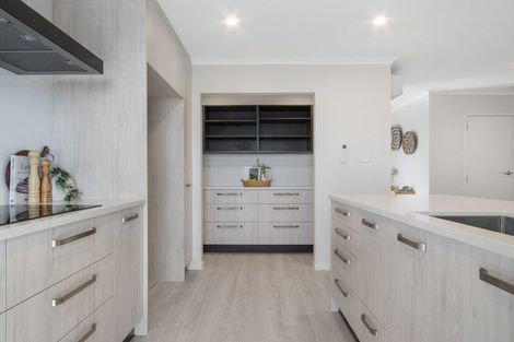 Photo of property in 17 Te Kaka Place, Omokoroa, 3114