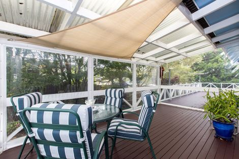 Photo of property in 4 De Thiery Place, Pakuranga Heights, Auckland, 2010