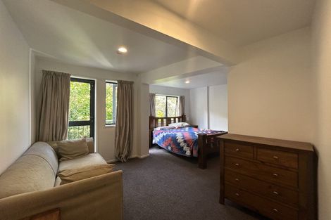 Photo of property in 29 Lawson Place, Mount Victoria, Wellington, 6011