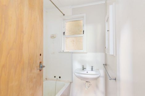 Photo of property in 40 Hyde Street, Wainuiomata, Lower Hutt, 5014