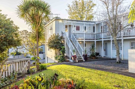 Photo of property in 8/5 Edgars Road, Westmere, Auckland, 1022