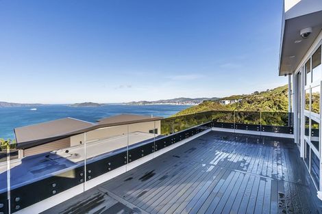 Photo of property in 56 Tamworth Crescent, Newlands, Wellington, 6037