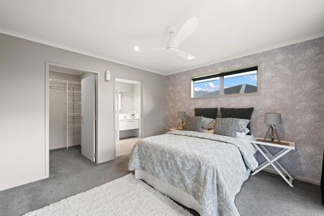 Photo of property in 41 Plescher Crescent, Leamington, Cambridge, 3432