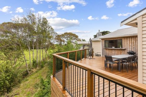 Photo of property in 56 Aorangi Road, Paraparaumu, 5032