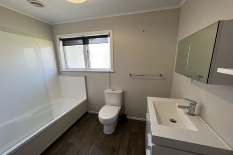 Photo of property in 30 Botanical Road, Takaro, Palmerston North, 4412