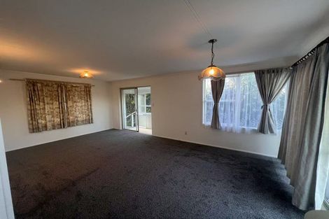 Photo of property in 11 Albatross Road, Red Beach, 0932