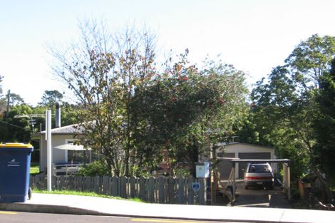 Photo of property in 9 Konini Road, Titirangi, Auckland, 0604