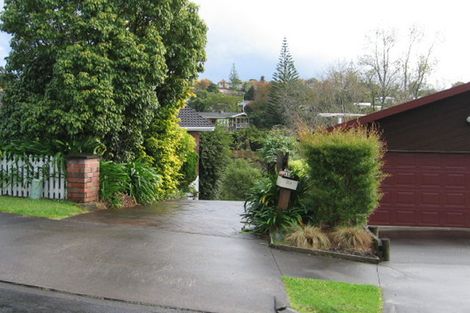 Photo of property in 9 Aries Place, Shelly Park, Auckland, 2014