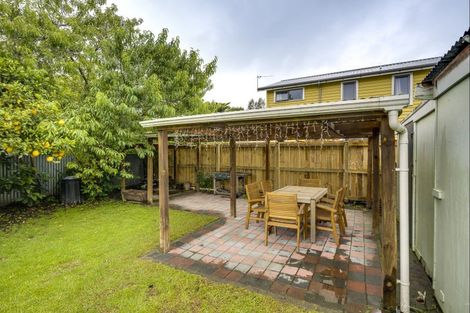 Photo of property in 1103 Jellicoe Street, Mayfair, Hastings, 4122