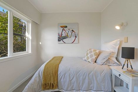 Photo of property in 1/66 Coronation Road, Hillcrest, Auckland, 0627