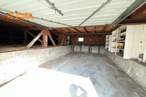 Photo of property in 28 Gilliam Street, New Lynn, Auckland, 0600