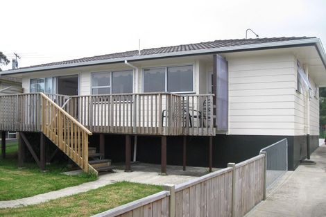 Photo of property in 91 Farquhar Road, Glendene, Auckland, 0602