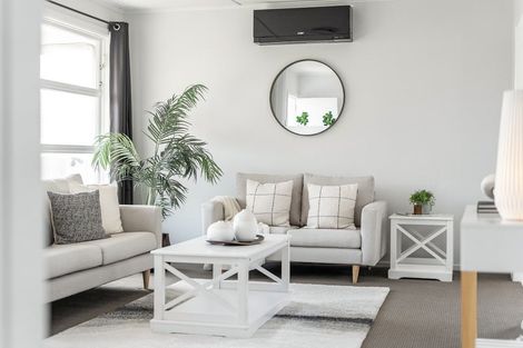 Photo of property in 18 Beazley Avenue, Paparangi, Wellington, 6037