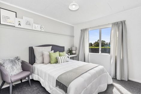 Photo of property in 24 Garland Drive, St Andrews, Hamilton, 3200