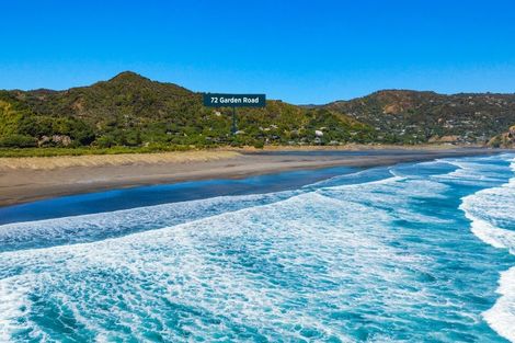 Photo of property in 72 Garden Road, Piha, New Lynn, 0772