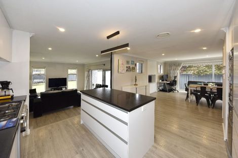 Photo of property in 32 Wingate Street, Redwood, Christchurch, 8051